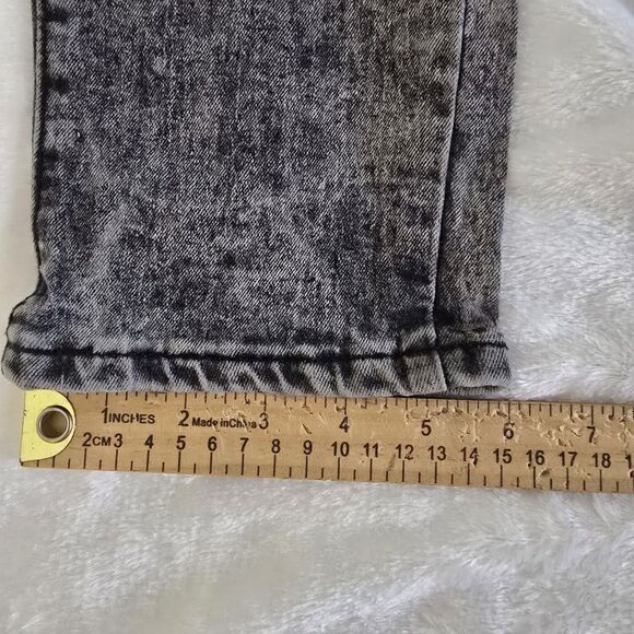 Acid Wash Black Distressed Knees Trestles Supply Co. CALIFORNIA REPUBLIC Boys 16 - Picture 7 of 8